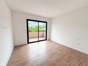 CASA EN VENTA 2 DRMITORIOS, ROLDAN