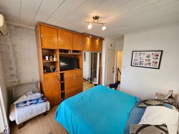 VENTA TRIPLEX 3 AMB EN VELEZ SARSFIELD