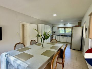 CASA EN VENTA 4 AMB SAN EDUARDO PILAR DEL ESTE