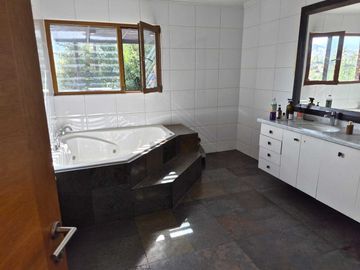 Casa en venta  en LO BARNECHEA