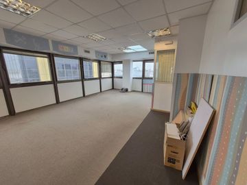 OFICINA PISO 15 VISTA ABIERTA 175M2 CON 3 COCHERAS