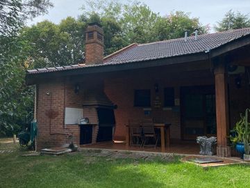 Venta casa en Las Brisas Country Club en Pilar