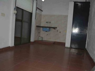 ALQUILER Excelente PH 3 Amb. con Patio en Martínez
