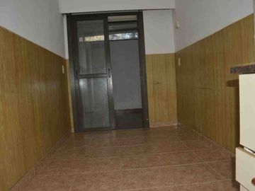ALQUILER Excelente PH 3 Amb. con Patio en Martínez