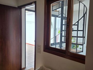 VENTA CASA A UNA CUADRA DEL MENDOZA PLAZA SHOPPING