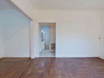VENTA PH AL FRENTE 3 AMB C/PATIO Y COCHERA,BERNAL!
