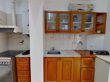 VENTA PH AL FRENTE 3 AMB C/PATIO Y COCHERA,BERNAL!