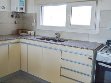 VENTA CASAS 2 DORM. LA FALDA, CIPOLLETTI