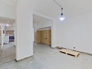 VENTA LOCAL EN ZONA MUY COMERCIAL DE CABALLITO
