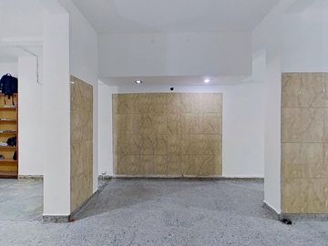 VENTA LOCAL EN ZONA MUY COMERCIAL DE CABALLITO