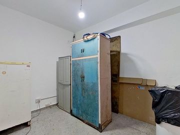 VENTA LOCAL EN ZONA MUY COMERCIAL DE CABALLITO