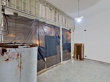 VENTA LOCAL EN ZONA MUY COMERCIAL DE CABALLITO