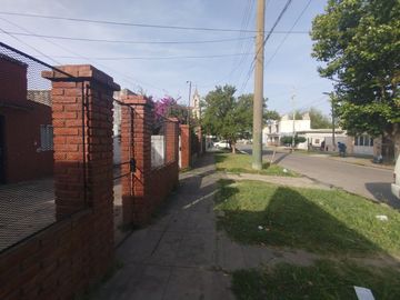 VENTA CASA 3 AMB LLAVALLOL PATIO COCHERA EN CUOTAS