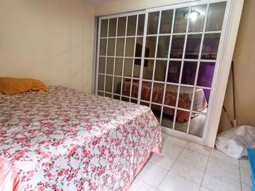 VENTA CASA 5 AMBIENTES EN PONTEVEDRA