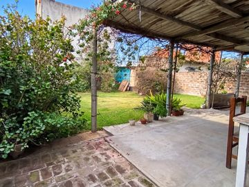 VENTA CASA 3 AMBIENTES - RAFAEL CASTILLO