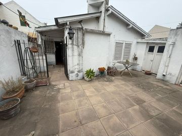 VENTA CASA 4 AMBIENTES ITUZAINGO CENTRO