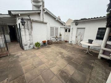 VENTA CASA 4 AMBIENTES ITUZAINGO CENTRO