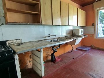 Venta Casa 4 ambientes en Moron