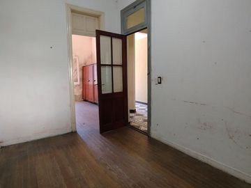 Venta Casa 4 ambientes en Moron