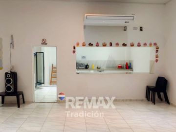 Alquiler local comercial - Juan Jose Castelli