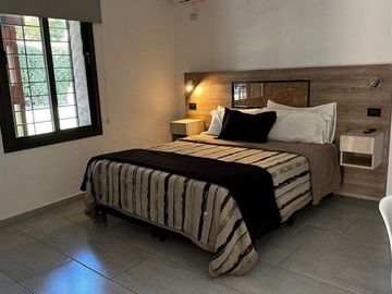 COMPLEJO DE 2 CASAS TIPO DUPLEX,CHACRAS DE CORIA