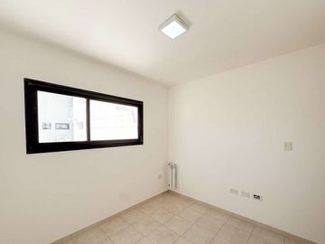 DEPARTAMENTO 2 DORMITORIOS EN VENTA LA PLATA 17y43
