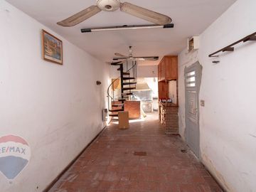 CASA 5 DORMITORIOS EN VENTA LA PLATA