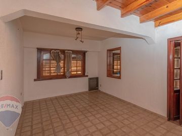 CASA 5 DORMITORIOS EN VENTA LA PLATA