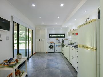 CASA VENTA EL RODEO 1 DORMITORIO PILETA Y QUINCHO