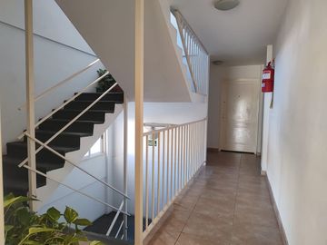 VENTA DEPARTAMENTO 2 AMBIENTES LUMINOSO CON BALCON
