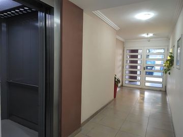 VENTA DEPARTAMENTO 2 AMBIENTES LUMINOSO CON BALCON