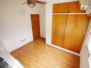VENTA DEPARTAMENTO 2 AMBIENTES LUMINOSO CON BALCON