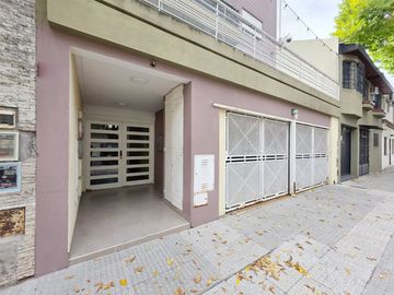 VENTA DEPARTAMENTO 2 AMBIENTES LUMINOSO CON BALCON