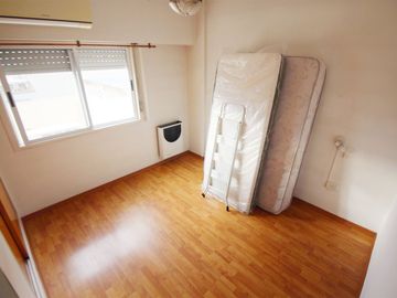 VENTA DEPARTAMENTO 2 AMBIENTES LUMINOSO CON BALCON