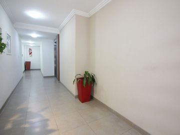 VENTA DEPARTAMENTO 2 AMBIENTES LUMINOSO CON BALCON