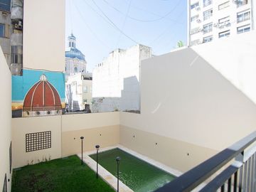 VTA ESTR MONOAMB C/BALCON/ AMENIT EXC UBI S.TELMO