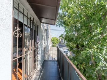 Departamento 2 ambientes San Justo primer piso