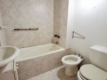 VENTA DPTO 3 AMBIENTES CON DEPENDENCIA - BELGRANO