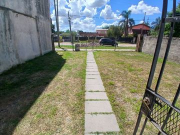 VENTA DE CASA Y QUINCHO A TERMINAR  EN MERLO BS AS