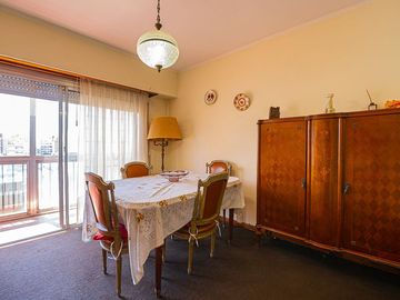 DEPARTAMENTO EN MONSERRAT 3 AMBIENTES BALCON