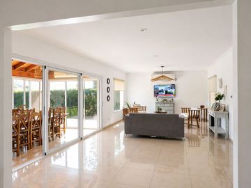 CASA EN VENTA EN BARRACAS DE IRAOLA