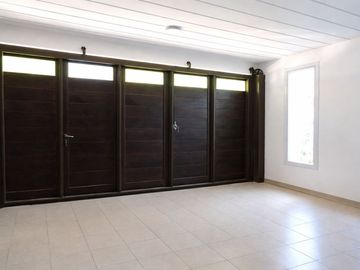 CASA EN VENTA EN BARRACAS DE IRAOLA