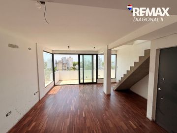 DEPARTAMENTO DUPLEX EN VENTA LA PLATA