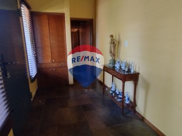 CASA EN VENTA LA PLATA