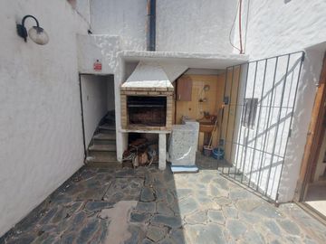 ALQUILER CASA 3 AMB COCHERA PATIO BERNAL