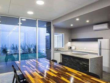 VENTA Semipiso 1 dormitorio  frente Barrio Martin