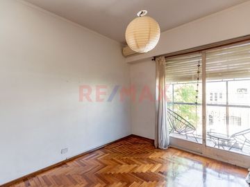 DEPTO 4 AMB VENTA CON BALCÓN EN VILLA GRAL MITRE