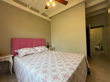 Casa 5 ambientes en Fincas de San Vicente chacras