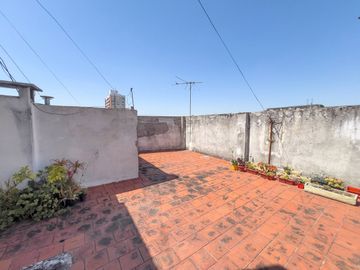 VENTA DEP 2 AMB VELEZ SARFIELD  LUMIN. P/ ESCALERA