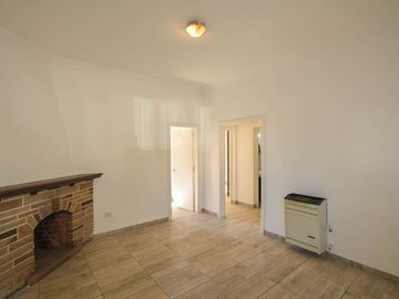 VENTA CASA PH 3 AMBIENTES PB FRENTE PATIO SAN JOSÉ